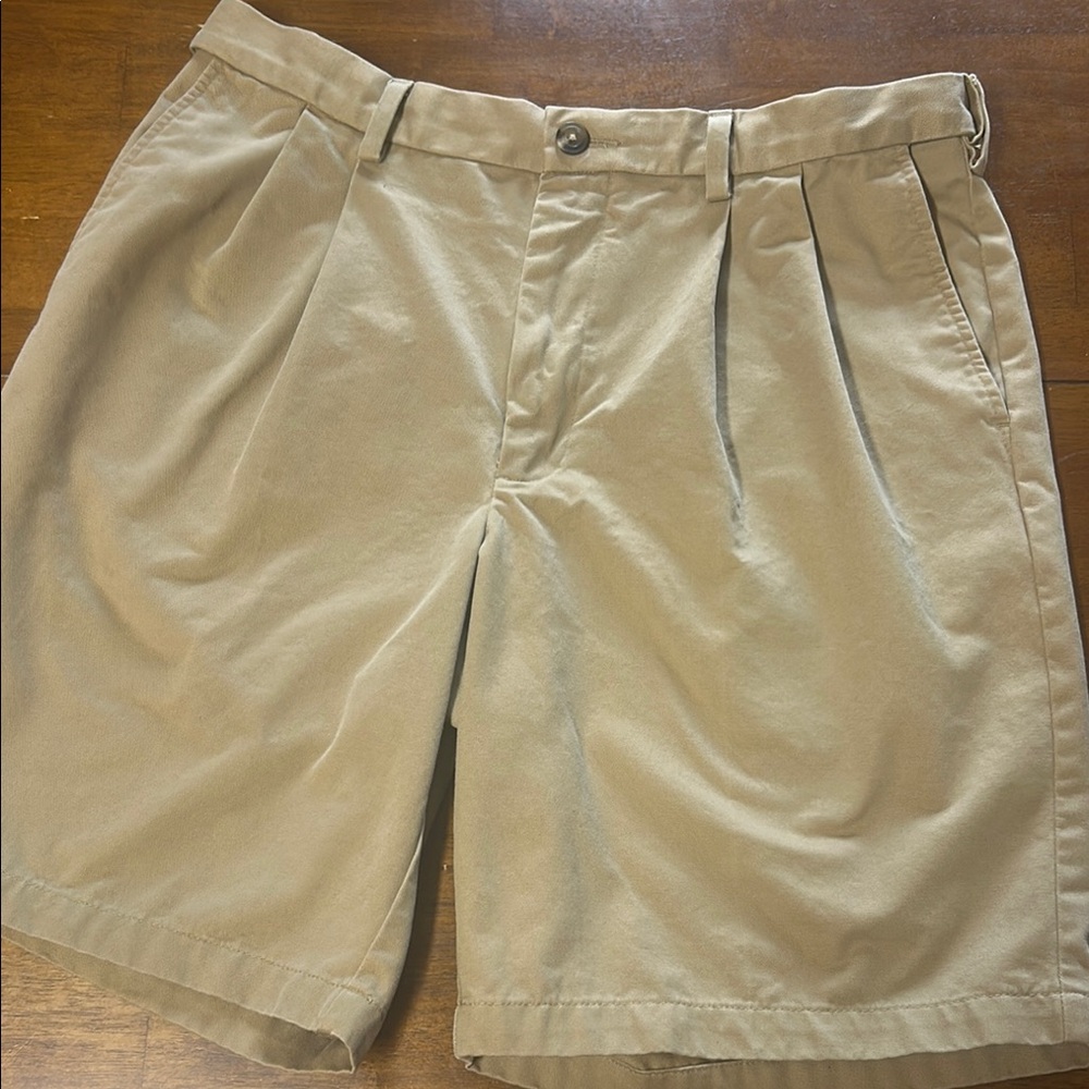 Roundtree & Yorke Tan Pleated Shorts